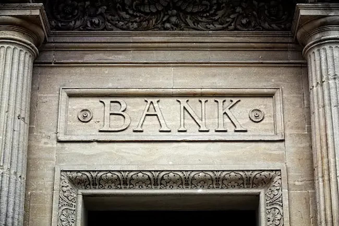 Best UK Bank Account For Expats