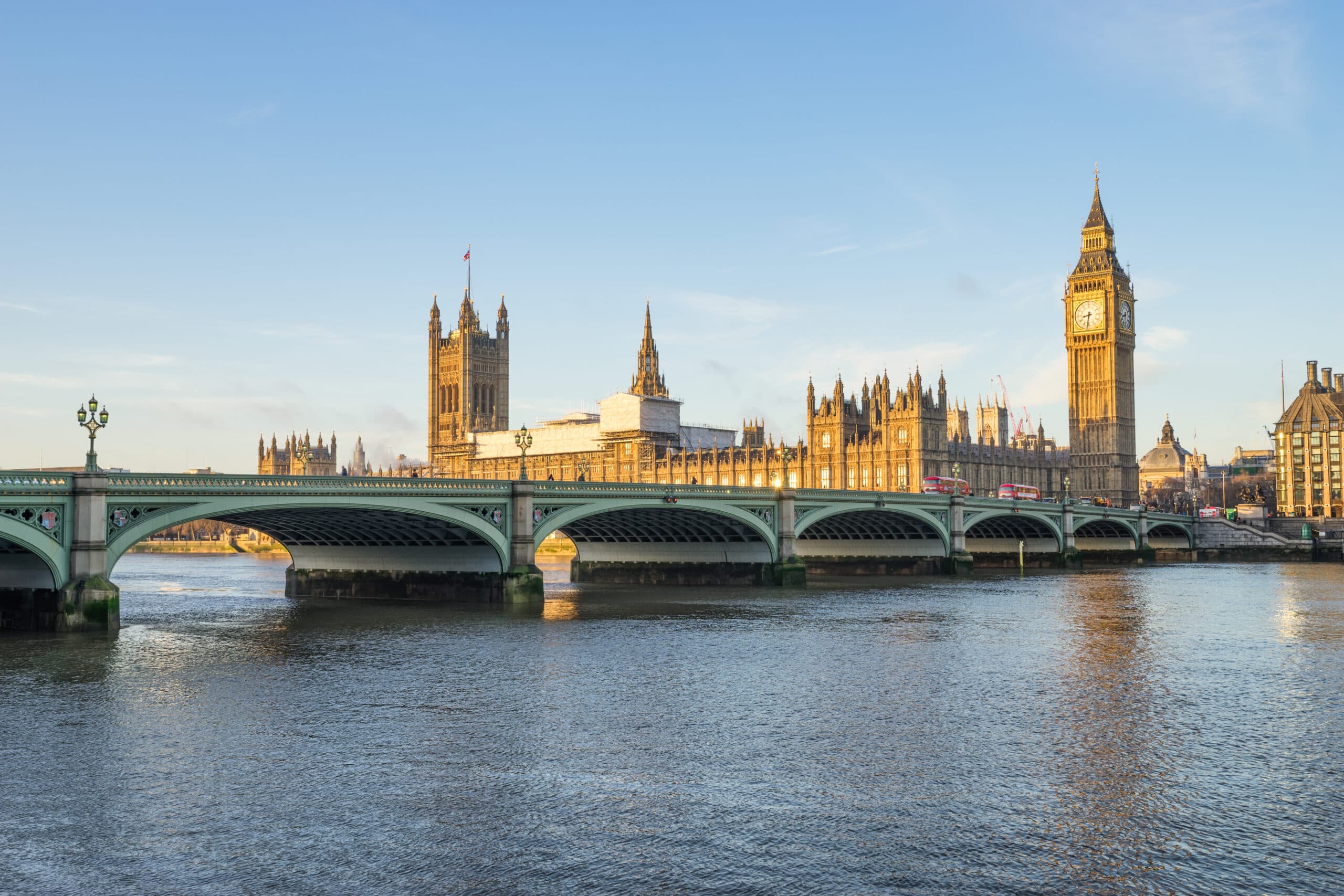 Cap on migrant visas suggested by Conservative party