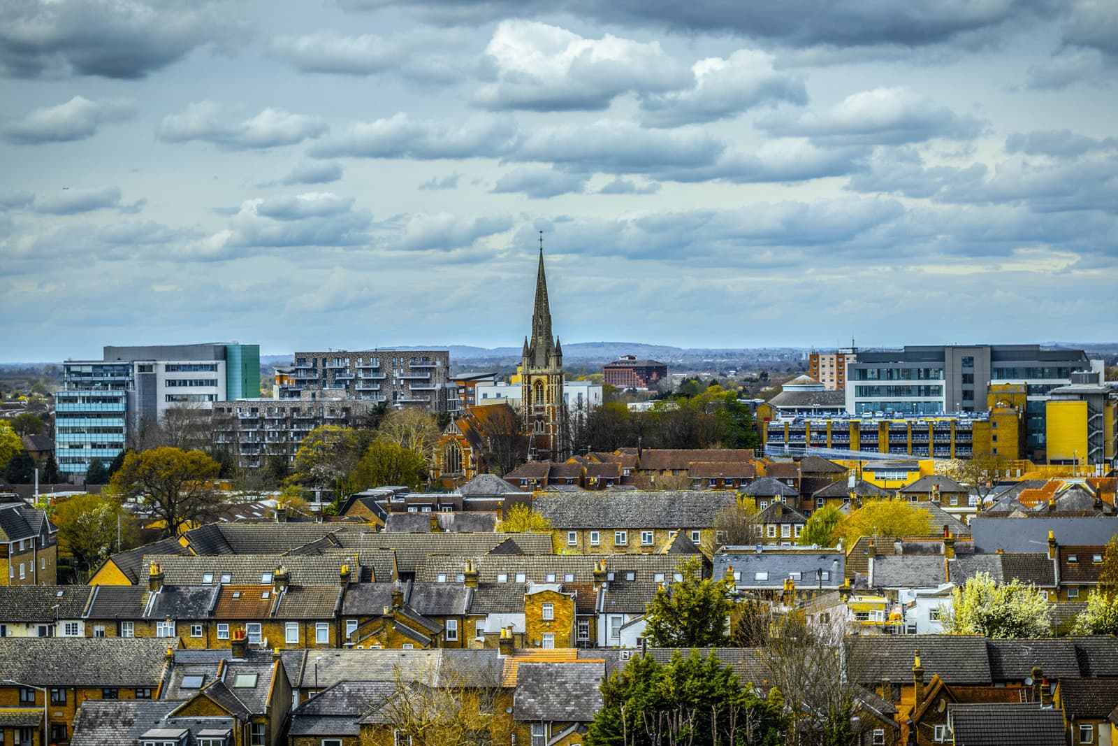 UK Visa Applications for Overseas Workers and Students Drop by One-Third in July 2024
